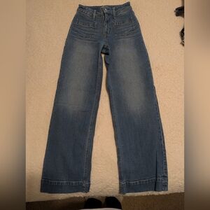 Patch Pocket Wide Leg Jean